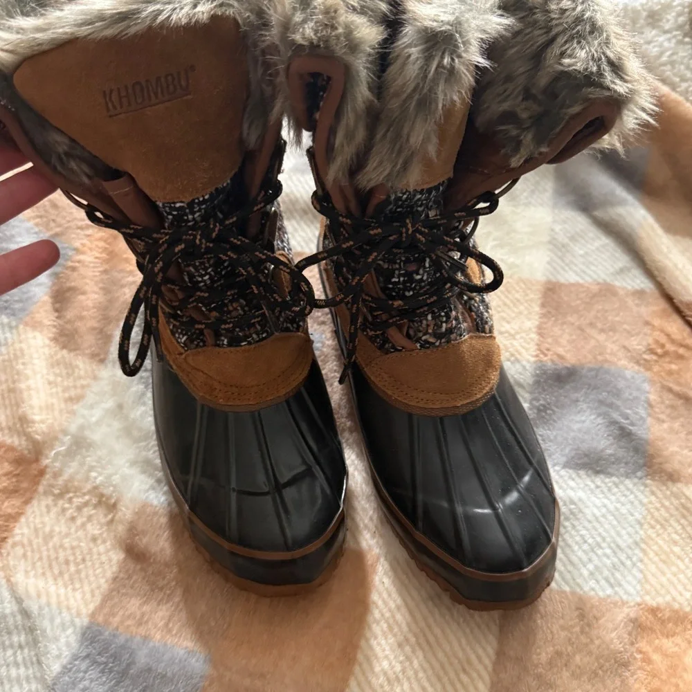 Khombu Women's Faux Fur Lined Leather Lace Up Duck Boots Tan Brown Black Size‎ 8